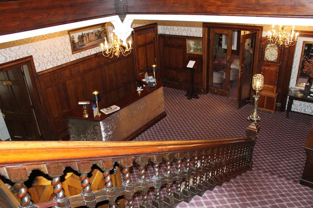 Oakwood Hall Hotel Bingley Exteriör bild
