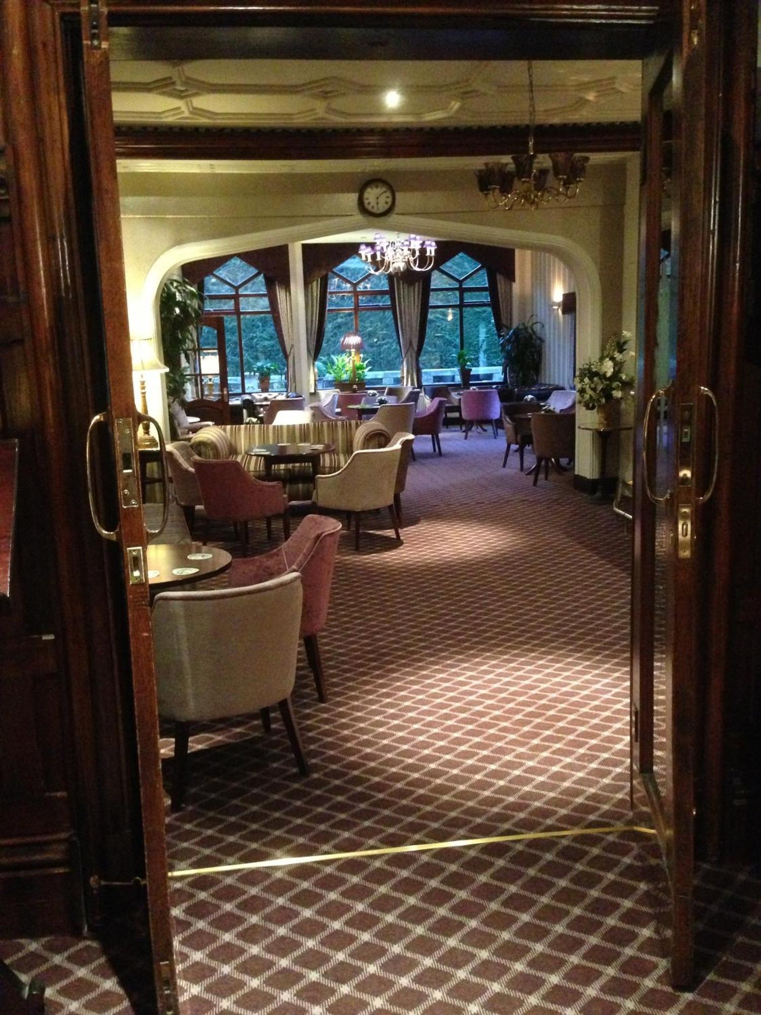 Oakwood Hall Hotel Bingley Exteriör bild